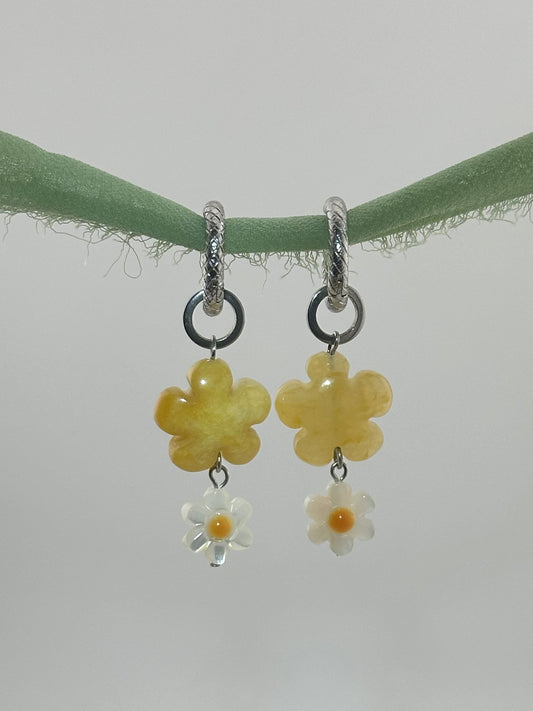 Fleur Jaune Pendants