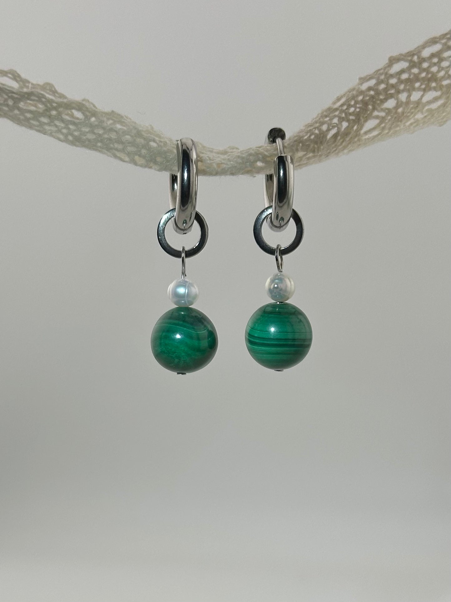 Malachite Pendant with Pearl