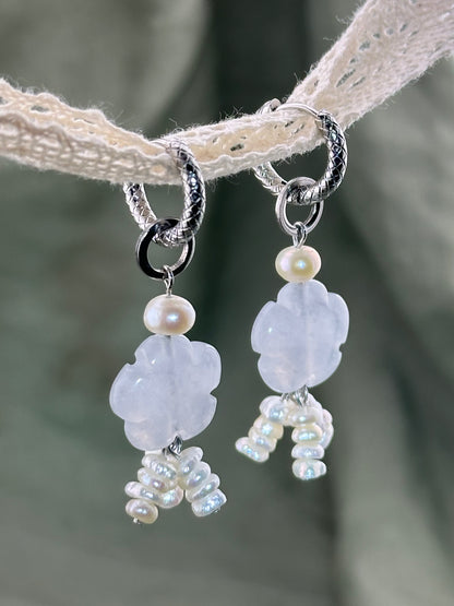 Fleur Blanche Pendants