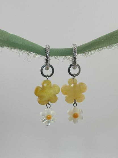 Fleur Jaune Pendants