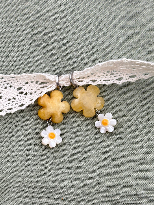 Fleur Jaune Pendants