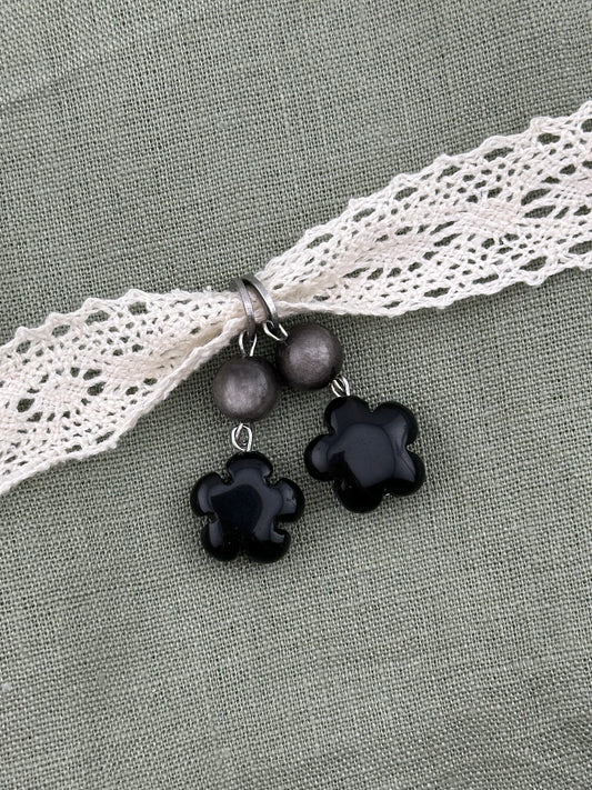 Fleur Noir Pendants