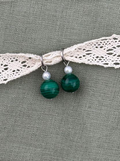 Malachite Pendant with Pearl