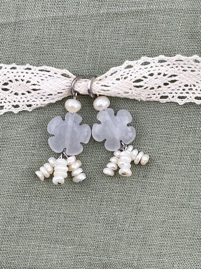 Fleur Blanche Pendants